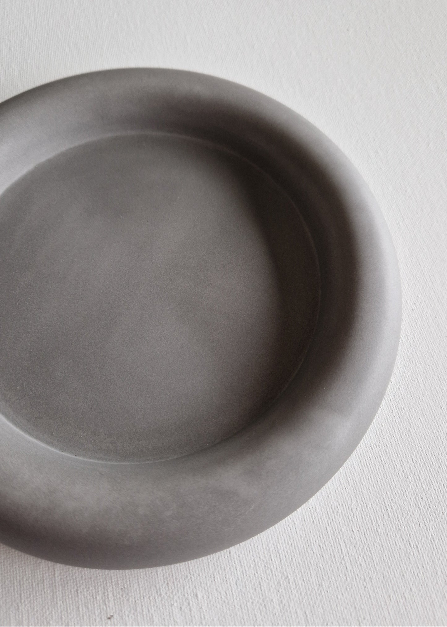 The Halo XL, Medium Gray