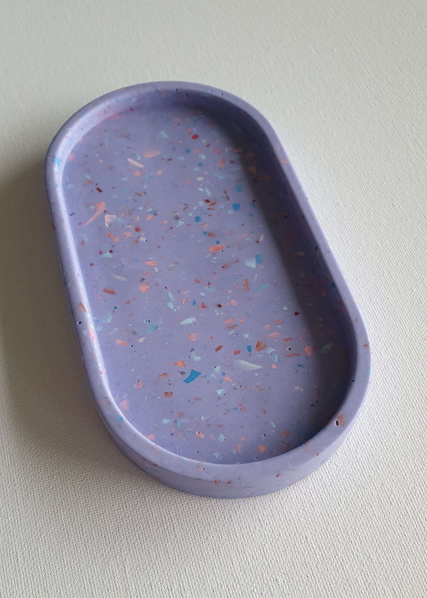The Oval, Lilla with pink & blue terrazzo