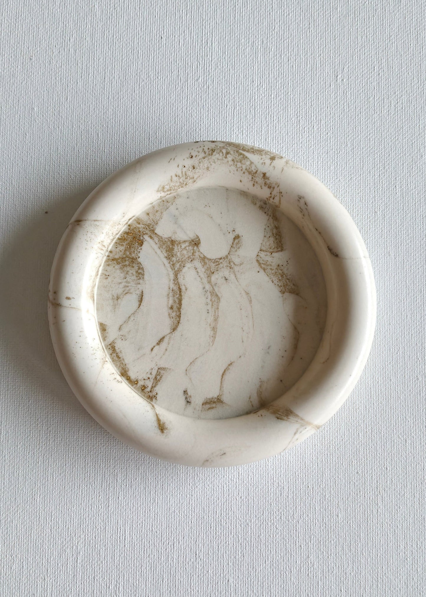 The Halo, Cream & gold marble