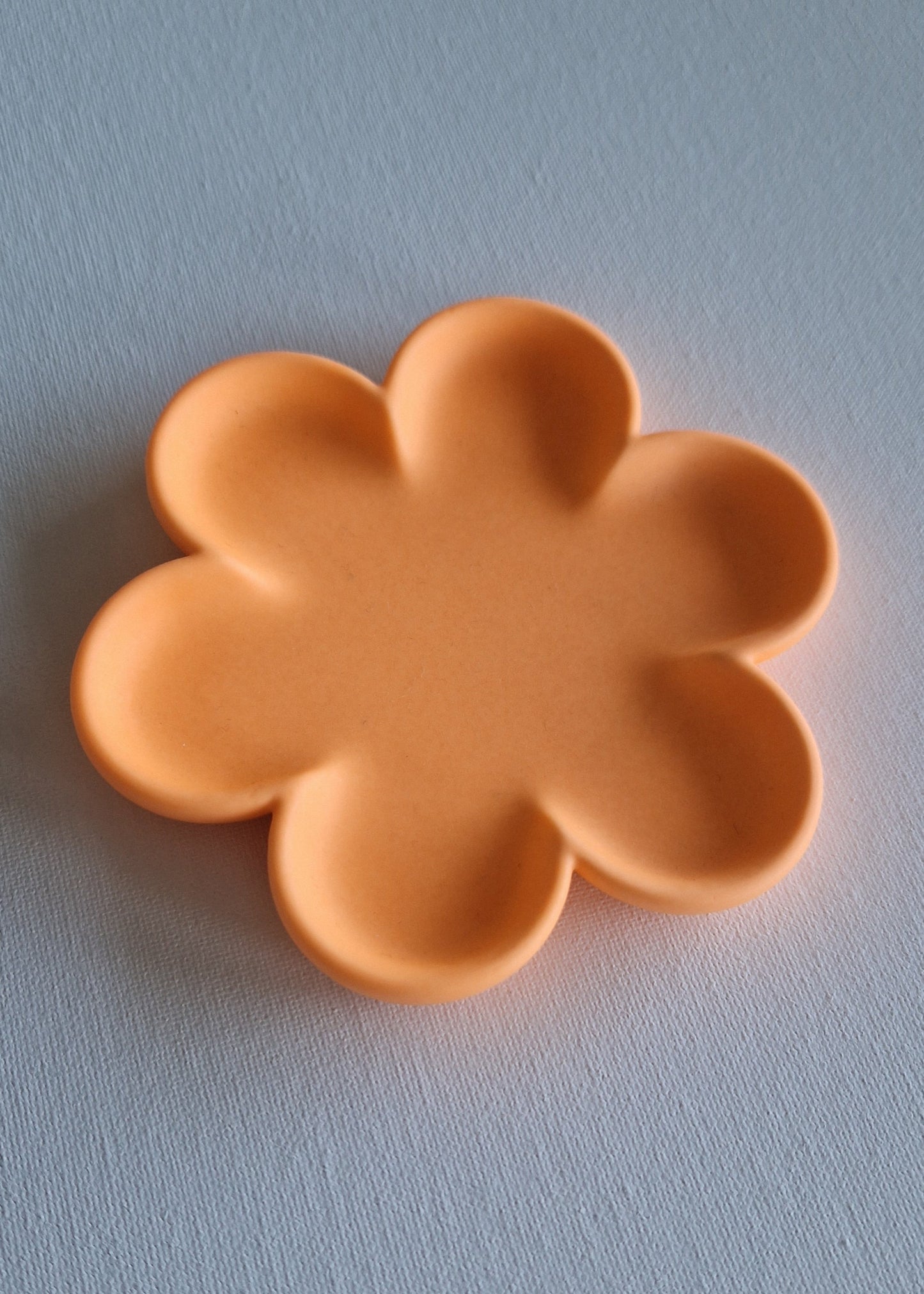 The Flora, Neon orange