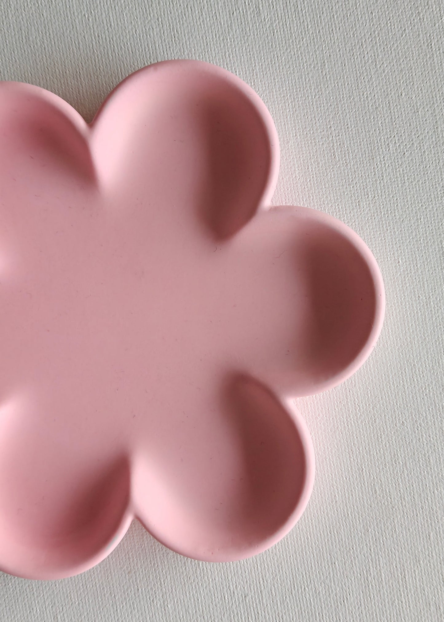 The Flora, Pastel pink