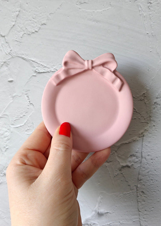 The Bow, Baby pink