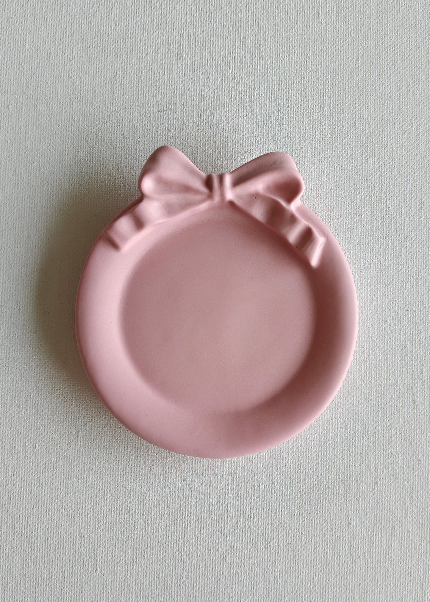 The Bow, Baby pink
